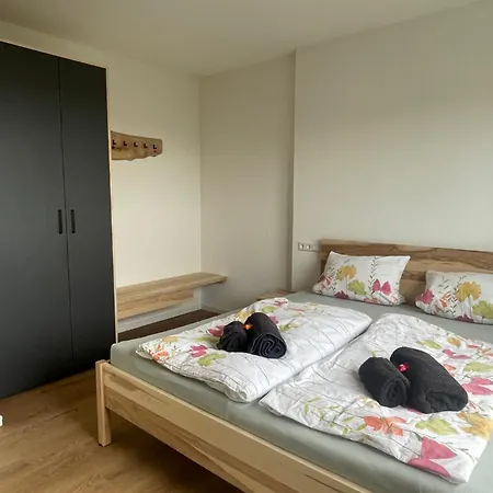 Apfelchalet Mirabell -neubau Chalet, Natur, Alpenblick, Wallbox, Messe Und Nah, Ruhe In Laendlicher Umgebung * フリードリヒスハーフェン