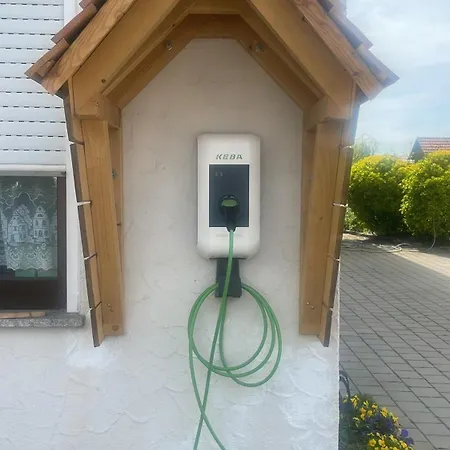 アパート Apfelchalet Mirabell -neubau Chalet, Natur, Alpenblick, Wallbox, Messe Und Nah, Ruhe In Laendlicher Umgebung *