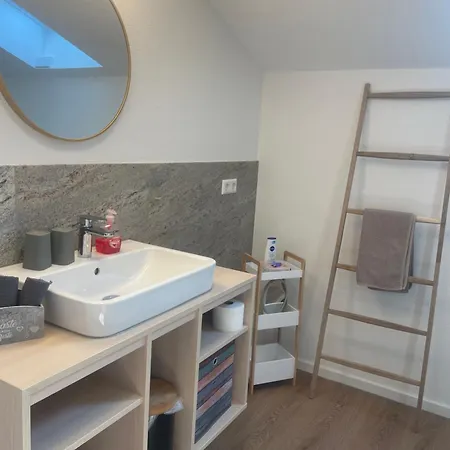 Apfelchalet Mirabell -neubau Chalet, Natur, Alpenblick, Wallbox, Messe Und Nah, Ruhe In Laendlicher Umgebung